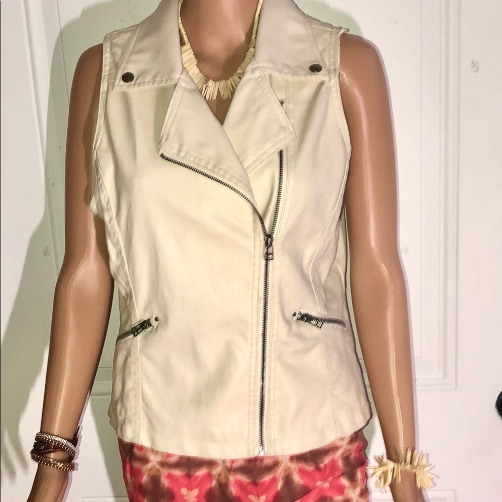 Paper Tee Faux Ivory Moto style Zip up Vest Large